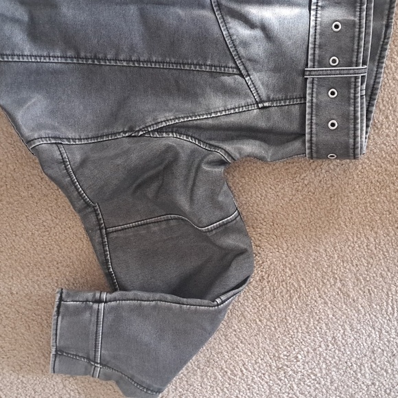 LARGE.   SHEIN FAUX DISTRESSED LEATHER BELTED JACKET - Picture 9 of 11